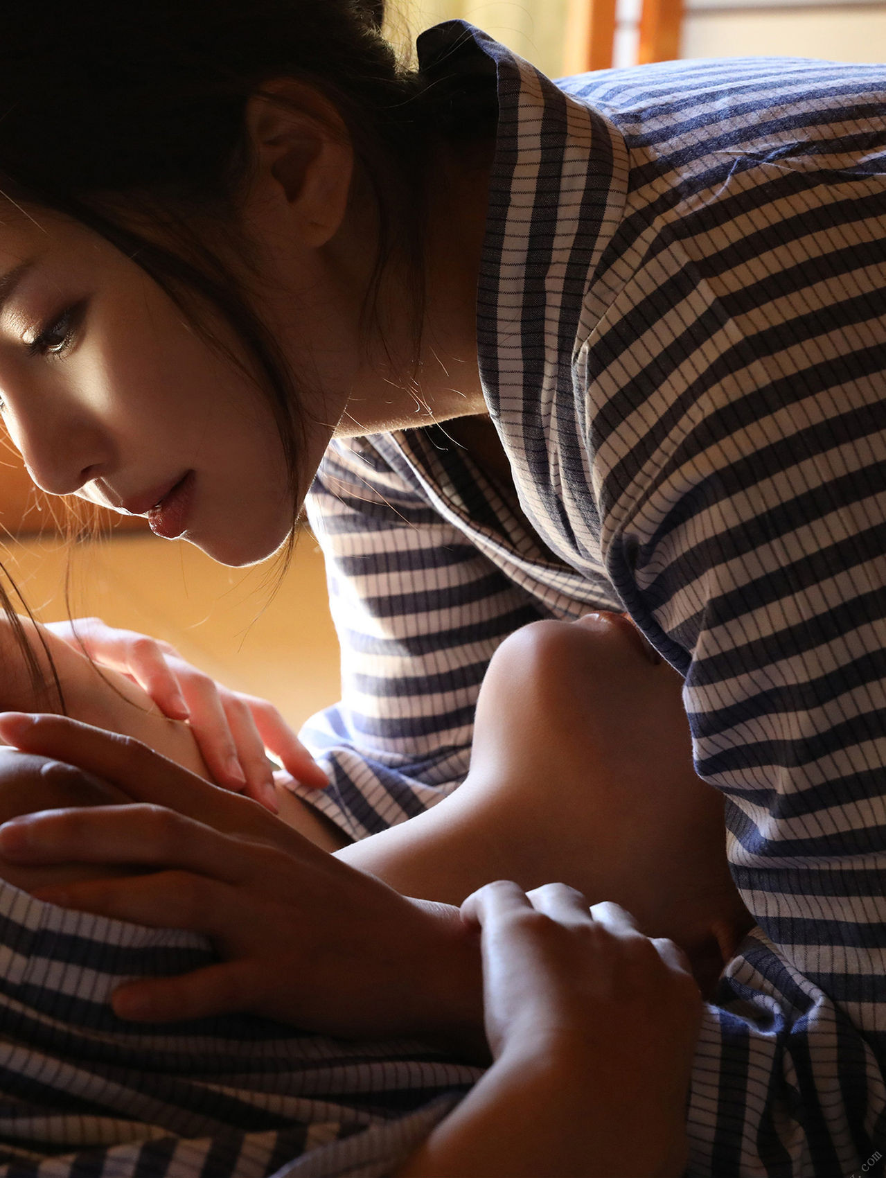 Yuko Ono + Suzume Mino 美乃すずめ 小野夕子, 周刊ポストデジタル写真集 神戸の女ＶＳ湘南の女 爱をちょうだい Set.03 No.e178e9